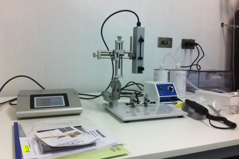 脳定位固定装置および注入装置 Stoelting Stereotaxic & Kd Scientific Legato 130 Injector assembled